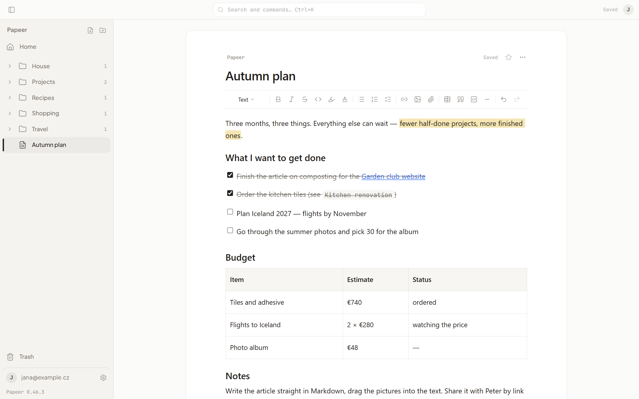 Papeer on a computer: the folder panel on the left, an open document with the formatting toolbar