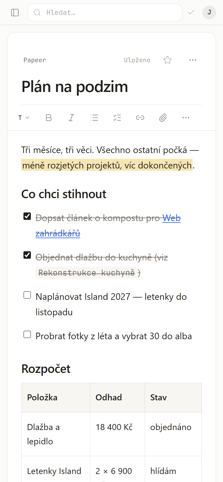 Papeer na telefonu: dokument Plán na podzim s úkoly a tabulkou